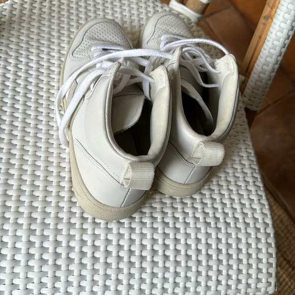 Hightops vejas sixe 9 new without tags - Picture 3 of 5